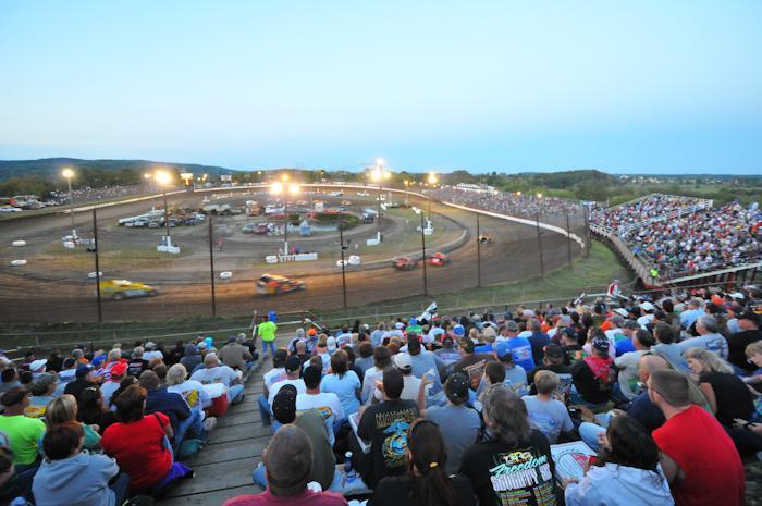 HOWARD, LANDIS AND HOCH ARE FEATURE WINNERS AT GRANDVIEW SPEEDWAY ON